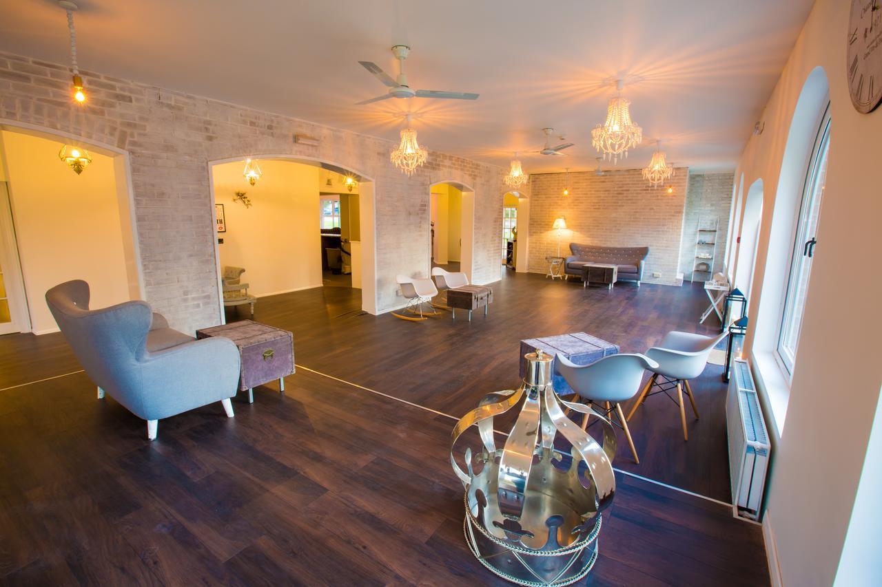 Gray Manor Hotel Cholderton Bagian luar foto