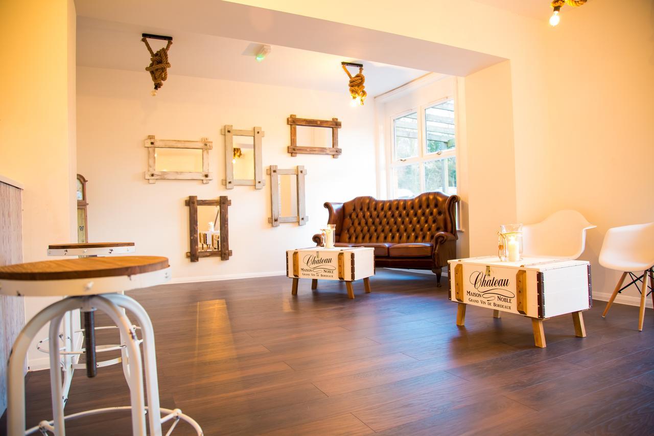 Gray Manor Hotel Cholderton Bagian luar foto